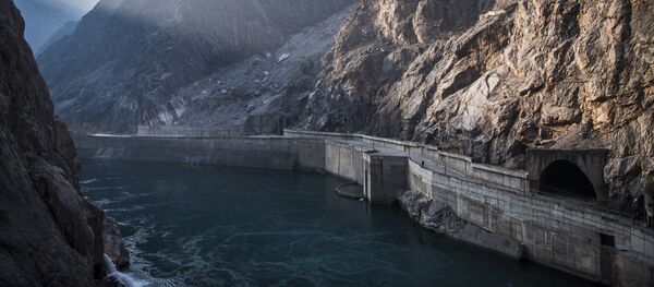 Кыргызстандагы Токтогулдук гидроэлектростанциясы. Архив Кыргызстандагы Токтогулдук гидроэлектростанциясы. Архив - Sputnik Кыргызстан