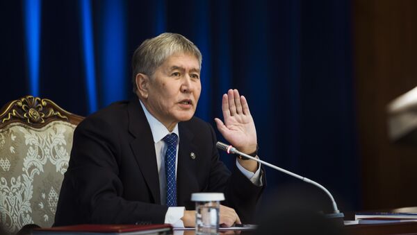 Пресс-конференция Алмазбека Атамбаева по итогам 2016 года - Sputnik Кыргызстан