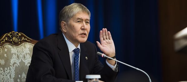 Пресс-конференция Алмазбека Атамбаева по итогам 2016 года - Sputnik Кыргызстан