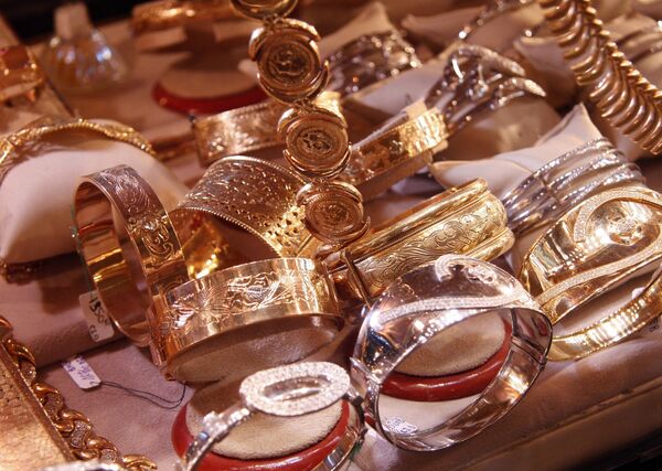 Кыргызстанда алтын менен акча табууга болобу? Кеңири саресеп - Sputnik Кыргызстан