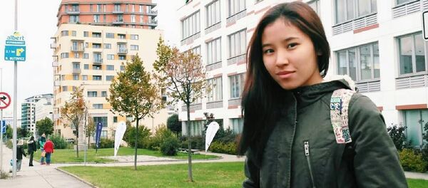 Чехиянын Прага шаарындагы Банк институтунда Евробиримдиктин Эразмус Мундус долбоору аркылуу окуп жаткан кыргызстандык студент Айгерим Темирбекова - Sputnik Кыргызстан