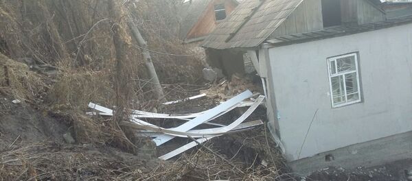 Жер көчкү. Архив Жер көчкү. Архив - Sputnik Кыргызстан