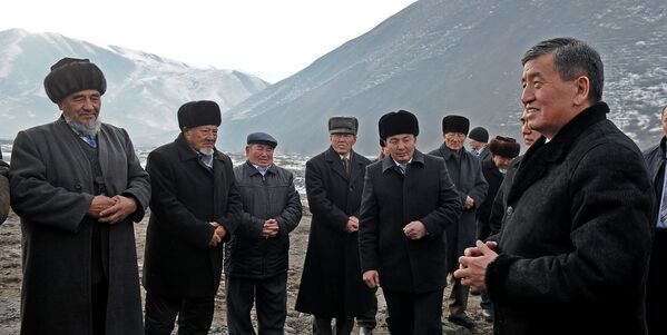 Рабочая поездка премьер-министра Сооронбая Жээнбекова в Ошскую область - Sputnik Кыргызстан