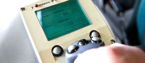 Проверка на радиацию машин, поступающих из Японии, в Сахалинской области - Sputnik Кыргызстан