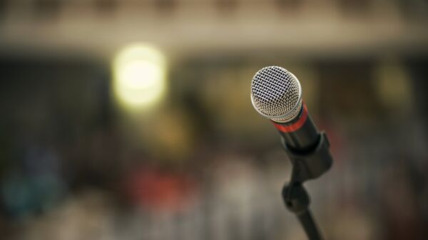 Сахнадагы микрофон. Архив - Sputnik Кыргызстан