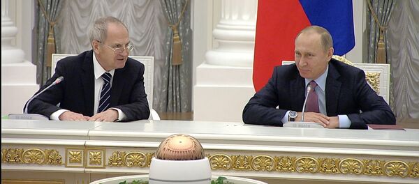 Свалились с другой планеты - Путин об отказе Литвы принимать российских судей Свалились с другой планеты - Путин об отказе Литвы принимать российских судей - Sputnik Кыргызстан