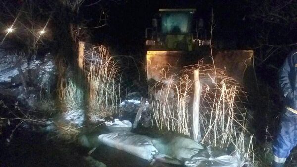 В селе Жаны-Базар и Курулуш Чаткальского района вода затопила дома местных жителей - Sputnik Кыргызстан