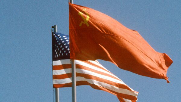 Флаги СССР и США - Sputnik Кыргызстан