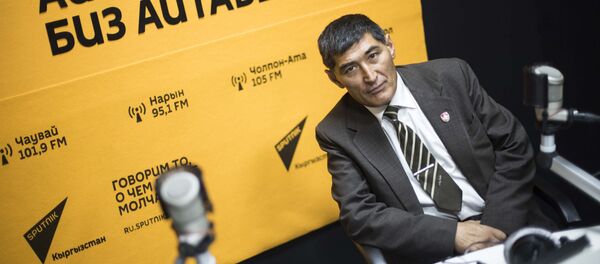 Отставной офицер, бывший снайпер Алишер Абдесов - Sputnik Кыргызстан