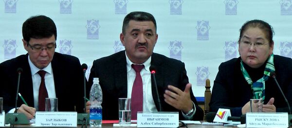 Албек Ибраимов Дыйкан базарынын айланасындагы чырга түшүндүрмө берди - Sputnik Кыргызстан