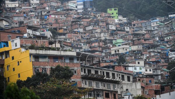 Трущобы на Рио-де-Жанейро. Архивное фото - Sputnik Кыргызстан