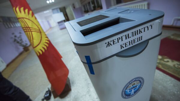 Электронная урна на избирательном участке в Бишкеке. Архивное фото - Sputnik Кыргызстан