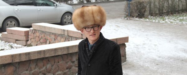 Улуу манасчы Жусуп Мамайдын чебереси, манасчы жана этно бийлерди жаратып, бийлеп жүргөн Турганаалы Турсунаалы Жусуп Мамай теги - Sputnik Кыргызстан