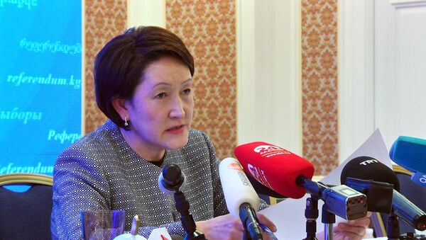 Глава ЦИК рассказала о выборе бишкекчан и испорченных бюллетенях - Sputnik Кыргызстан