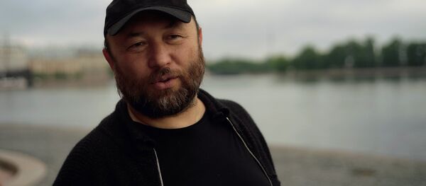 Акция театра Кукольный формат накануне Дня города в Санкт-Петербурге - Sputnik Кыргызстан