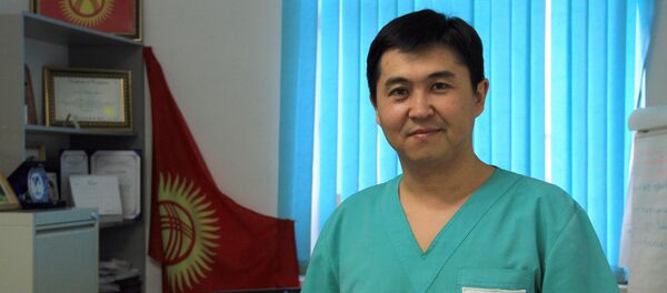 Пластический хирург Султан Тукешов - Sputnik Кыргызстан