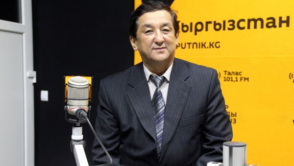 Тажрыйбалуу бортинженер Үрүстөм Жусупбеков - Sputnik Кыргызстан