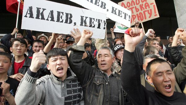 Тюльпановая революция в Кыргызстане - Sputnik Кыргызстан