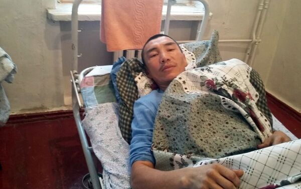 Мужчина и еще один шахтер находятся в больнице, еще двое погибли. - Sputnik Кыргызстан