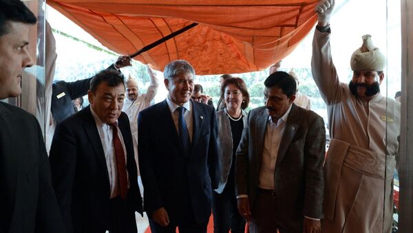 Государственный визит президента КР Алмазбека Атамбаева в Индию - Sputnik Кыргызстан