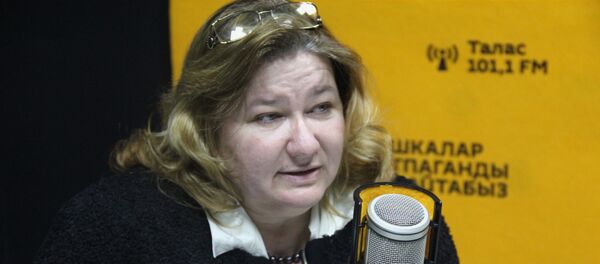 Заведующая кафедрой преподавания русского языка как иностранного Института имени Пушкина Светлана Ельникова Заведующая кафедрой преподавания русского языка как иностранного Института имени Пушкина Светлана Ельникова - Sputnik Кыргызстан