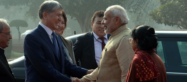 Государственный визит президента КР Алмазбека Атамбаева в Индию - Sputnik Кыргызстан
