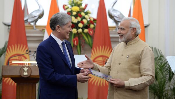 Государственный визит президента КР Алмазбека Атамбаева в Индию - Sputnik Кыргызстан