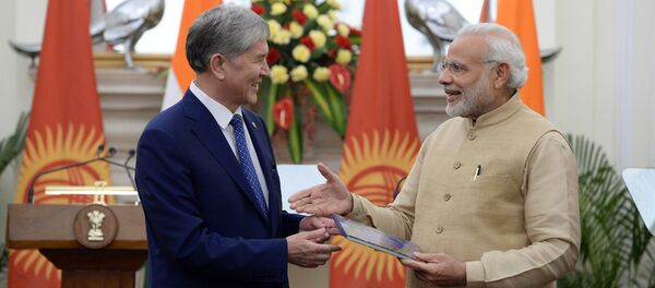 Государственный визит президента КР Алмазбека Атамбаева в Индию - Sputnik Кыргызстан