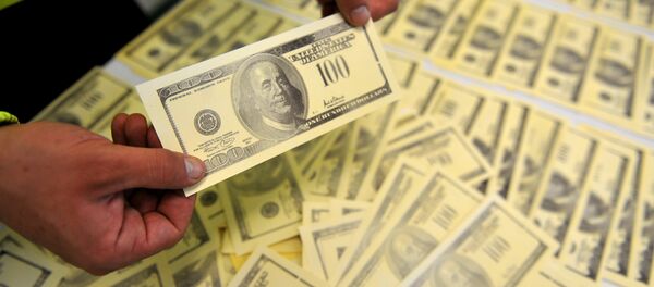 Случаи подделки долларов в Колумбии - Sputnik Кыргызстан
