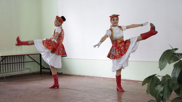 Выездные концерты в воинских частях в северных регионах республики - Sputnik Кыргызстан