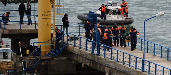 Поисково-спасательные работы на месте крушения самолёта Ту-154 Минобороны РФ в Сочи Поисково-спасательные работы на месте крушения самолёта Ту-154 Минобороны РФ в Сочи - Sputnik Кыргызстан