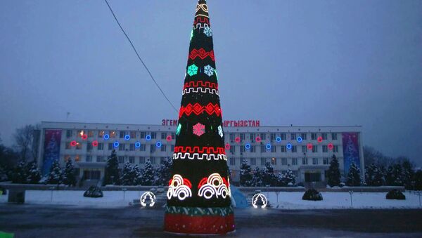 Подготовка к Новому году в Оше - Sputnik Кыргызстан