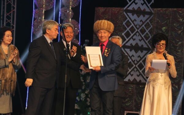 Церемония награждения победителей телевизионного конкурса Эсимде - Sputnik Кыргызстан