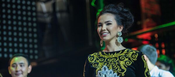 Красота по-кыргызски: о чем думают самые привлекательные девушки страны - Sputnik Кыргызстан