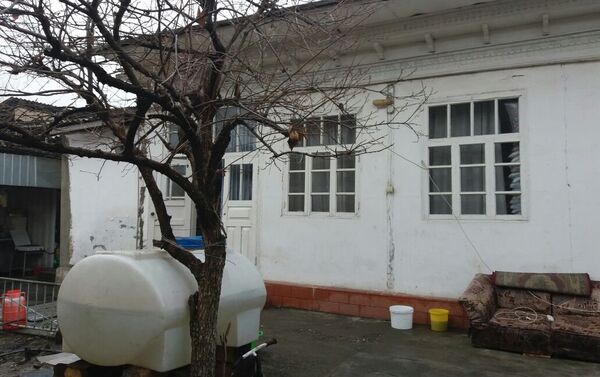 Дом где проживает Машрапов - Sputnik Кыргызстан