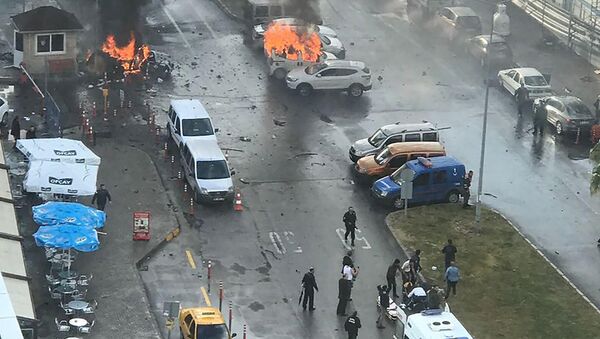 Взрыв в городе Измире у здания суда - Sputnik Кыргызстан