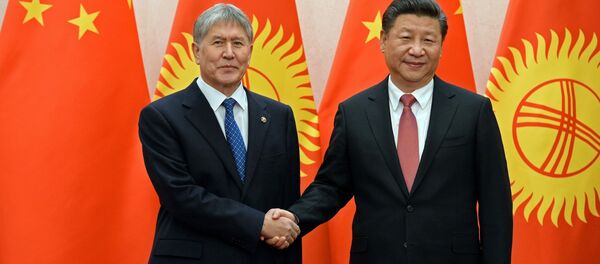 Рабочий визит президента Кыргызстана Алмазбека Атамбаева в Китай - Sputnik Кыргызстан