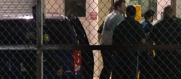 Первые минуты после стрельбы в аэропорту Флориды и кадры с  подозреваемым - Sputnik Кыргызстан