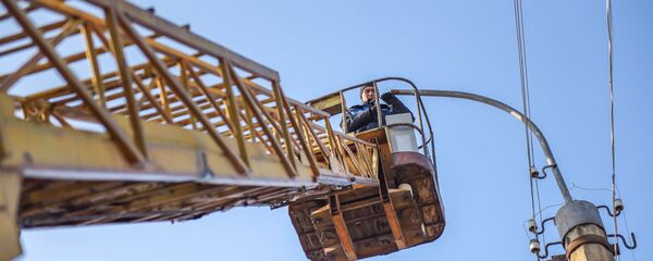 Установка современных светодиодных светильников в Бишкеке - Sputnik Кыргызстан