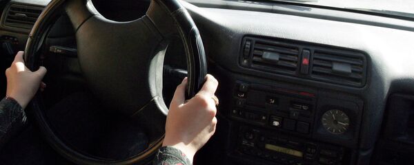 Девушка за рулем автомобиля. Архивное фото - Sputnik Кыргызстан