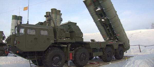Небо под контролем: в Подмосковье развернулись комплексы ЗРС С-400 Триумф - Sputnik Кыргызстан