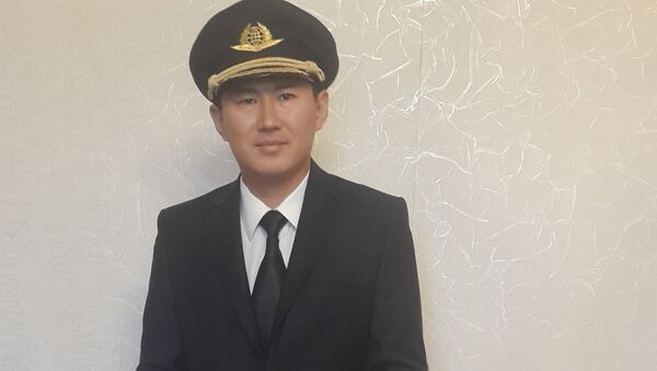 Сотрудник одной из кыргызстанских авиакомпаний Турар Исмаилов - Sputnik Кыргызстан