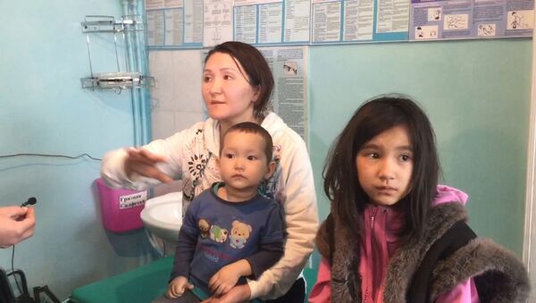 Дом рушился, мы с детьми чудом спаслись — пострадавшая при авиакатастрофе - Sputnik Кыргызстан