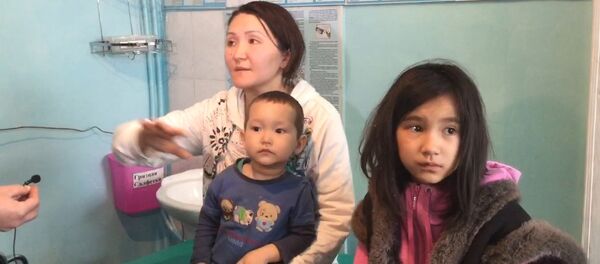 Дом рушился, мы с детьми чудом спаслись — пострадавшая при авиакатастрофе - Sputnik Кыргызстан