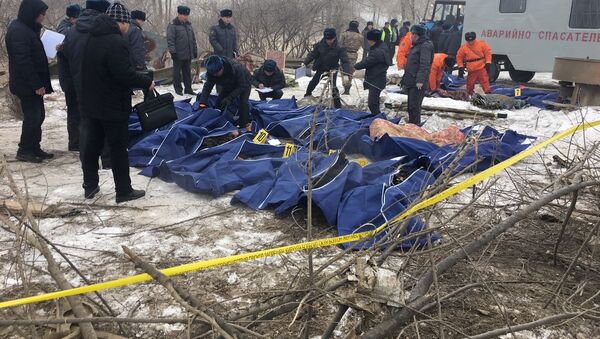Тела погибших при крушении самолета Boeing-747 недалеко от аэропорта Манас - Sputnik Кыргызстан