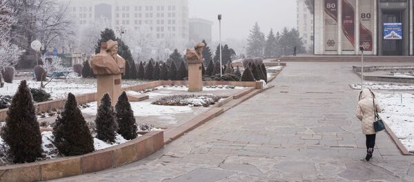 Зимнее утро в Бишкеке - Sputnik Кыргызстан