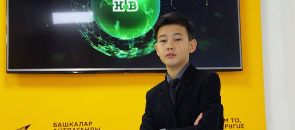 Участник шоу НТВ Ты – супер! Урмат Мырсаканов Участник шоу НТВ Ты – супер! Урмат Мырсаканов - Sputnik Кыргызстан