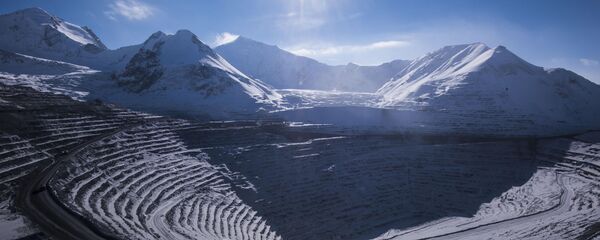 Золоторудное месторождение Кумтор в Иссык-Кульской области - Sputnik Кыргызстан