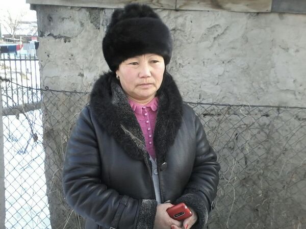 Айнагуль Усенова, жительница села Дача СУ: если бы правительство нас поддержало, тут многие с радостью переехали бы. - Sputnik Кыргызстан