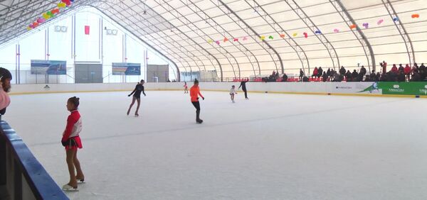 Самый холодный регион Кыргызстана обзавелся катком Самый холодный регион Кыргызстана обзавелся катком - Sputnik Кыргызстан